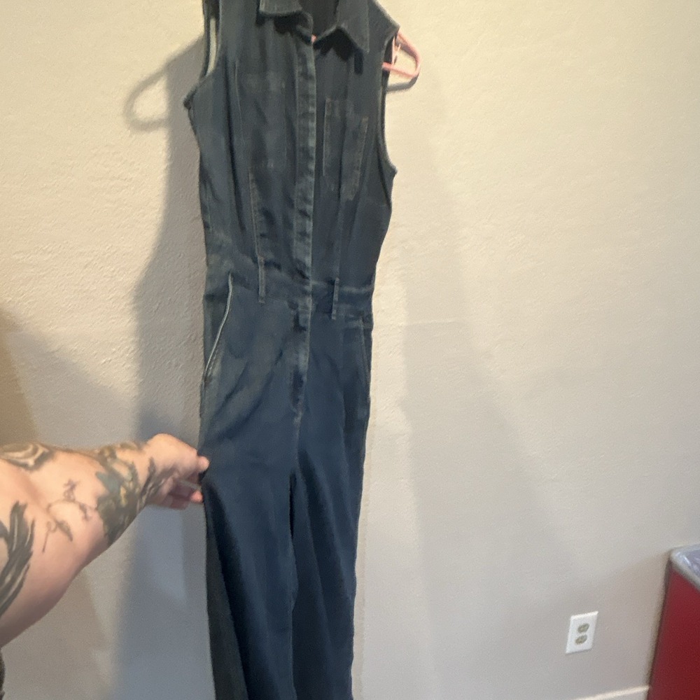 Chico's Denim Jumpsuit Sleeveless Collared Button Front Pockets Blue 0 small - Picture 3 of 4